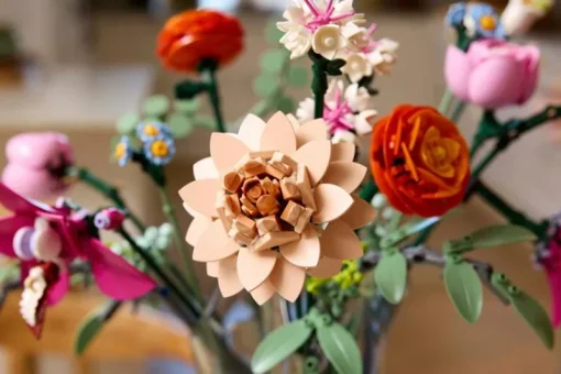 Jeux De Construction-Lego Botanicals 10342 Le joli bouquet de fleurs roses
