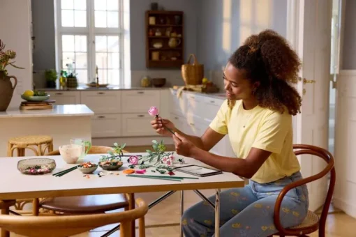 Jeux De Construction-Lego Botanicals 10342 Le joli bouquet de fleurs roses