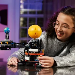Jeux De Construction-Lego Technic 42179 La planète Terre et la Lune en orbite